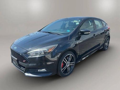 Tuxedo Black 2015 Ford Focus ST