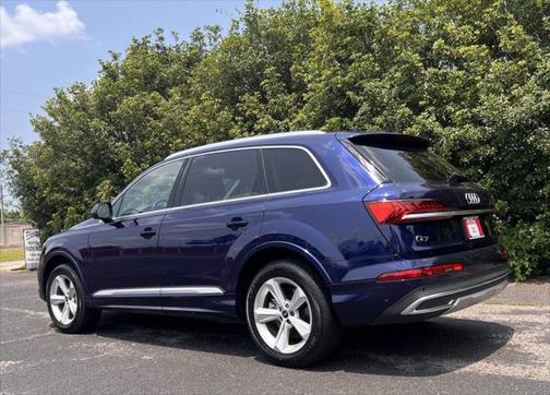 2022 Audi Q7 55 Premium