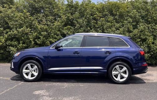 2022 Audi Q7 55 Premium