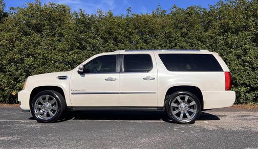 2009 Cadillac Escalade ESV Standard