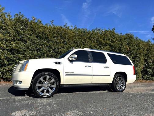 2009 Cadillac Escalade ESV Standard