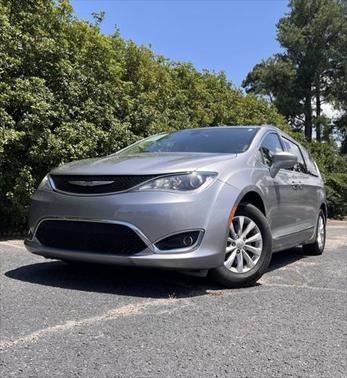 2018 Chrysler Pacifica Touring-L