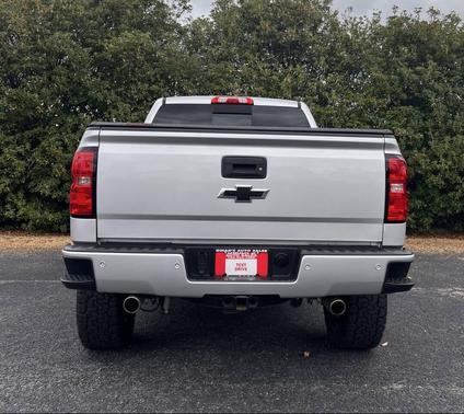 2018 Chevrolet Silverado 1500 2LT