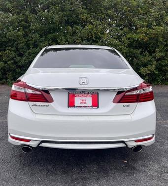 White Orchid Pearl 2017 Honda Accord EX-L