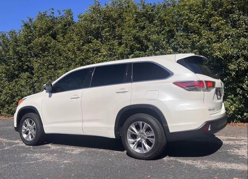 2016 Toyota Highlander LE Plus