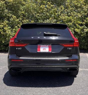 2020 Volvo V60 Cross Country T5