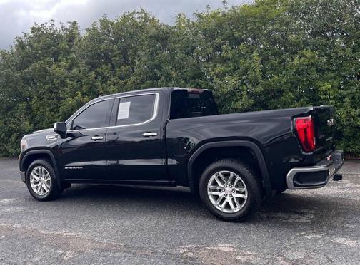 Black 2020 GMC Sierra 1500 SLT