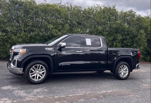 Black 2020 GMC Sierra 1500 SLT
