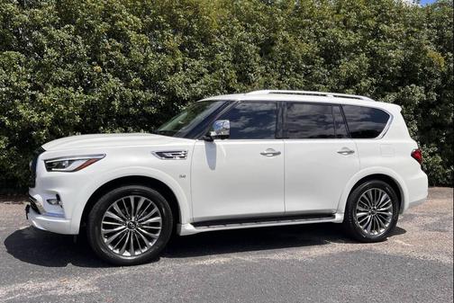 2018 INFINITI QX80 Base