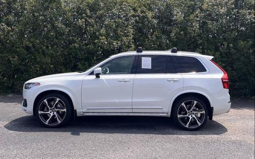 White 2021 Volvo XC90 T6 Inscription