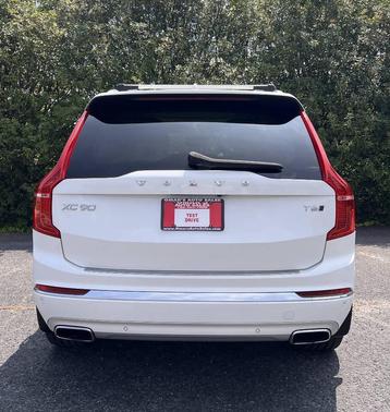 White 2021 Volvo XC90 T6 Inscription