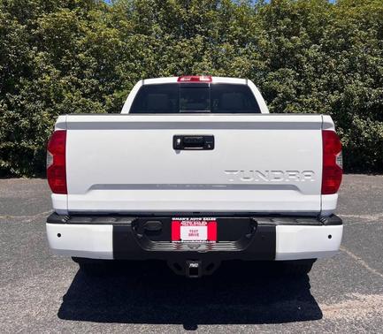 Super White 2018 Toyota Tundra SR