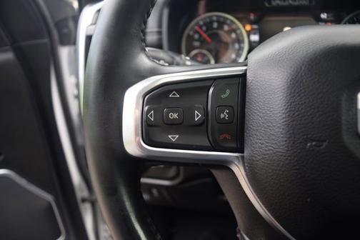 Ivory White Tri-Coat Pearlcoat 2023 RAM 1500 Laramie