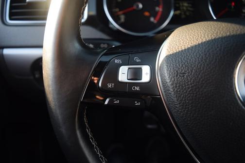 2016 Volkswagen Jetta 1.8T Sport