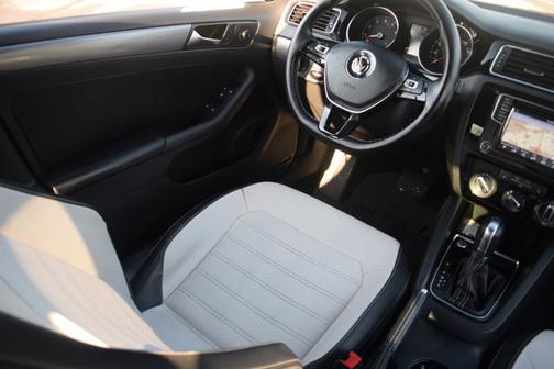 2016 Volkswagen Jetta 1.8T Sport