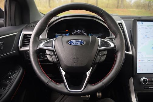 2022 Ford Edge ST Line