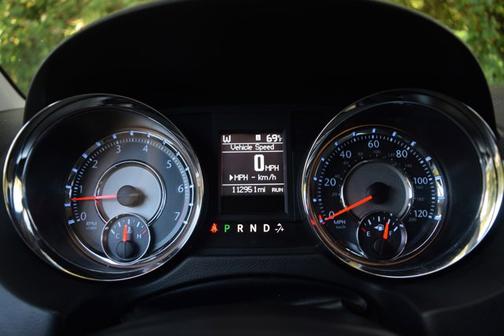 2016 Chrysler Town & Country Touring