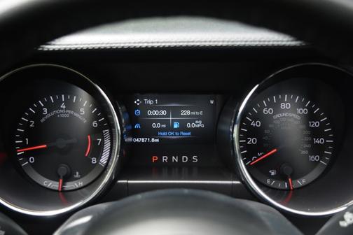 2016 Ford Mustang V6