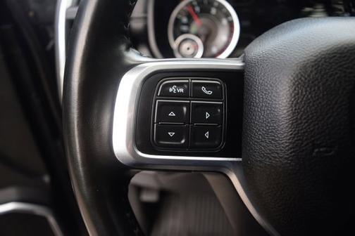 Diamond Black Crystal Pearlcoat 2021 RAM 3500 Laramie
