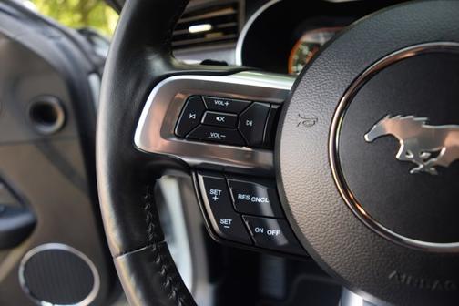 2022 Ford Mustang Mach 1