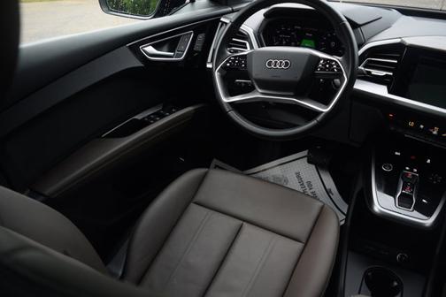 2024 Audi Q4 e-tron Prestige