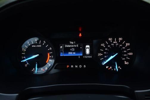 Platinum Dune Metallic Tri-Coat 2018 Ford Explorer XLT