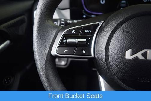 Fusion Black 2025 Kia Seltos LX