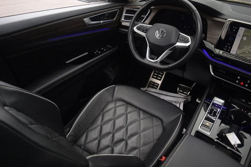 2024 Volkswagen Atlas 2.0T SEL Premium R-Line