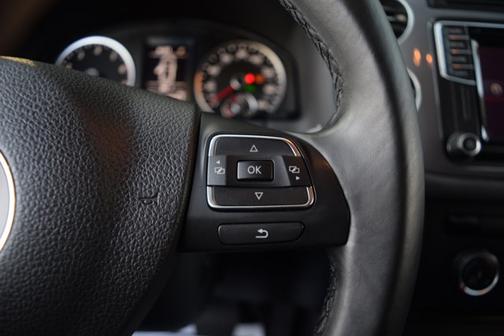 2017 Volkswagen Tiguan Limited 2.0T