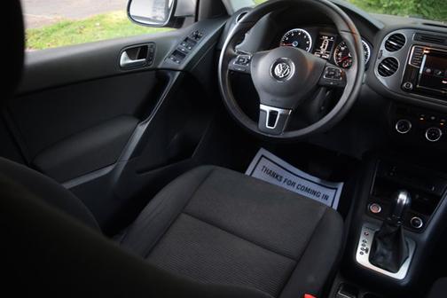 2017 Volkswagen Tiguan Limited 2.0T