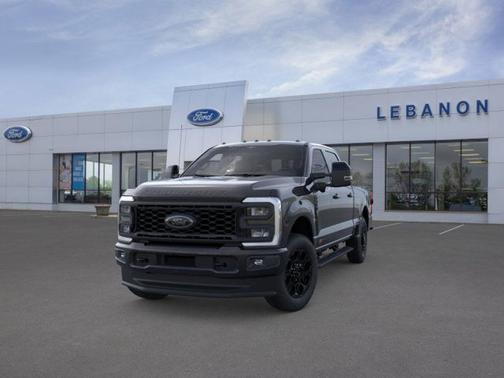 2025 Ford F-350 LARIAT