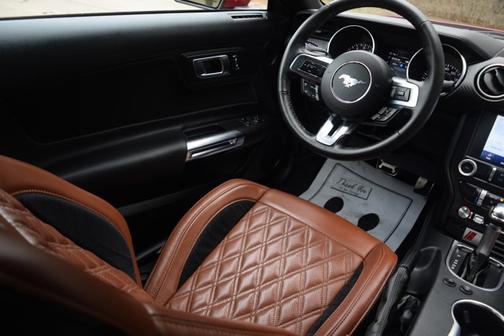 2022 Ford Mustang EcoBoost