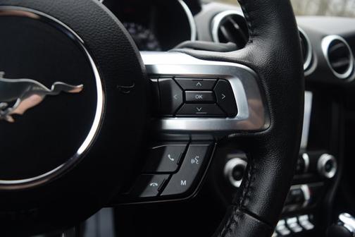 2022 Ford Mustang EcoBoost