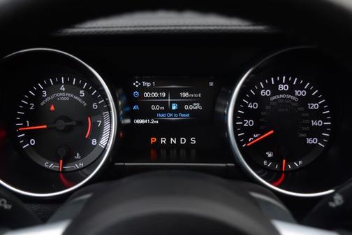 2022 Ford Mustang EcoBoost