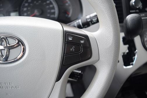 2012 Toyota Sienna LE