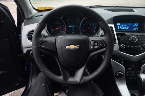 2013 Chevrolet Cruze LS