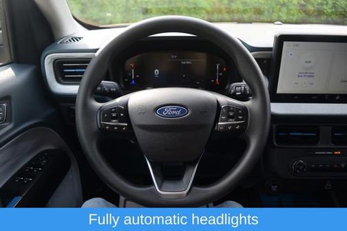 Oxford White 2025 Ford Maverick XLT