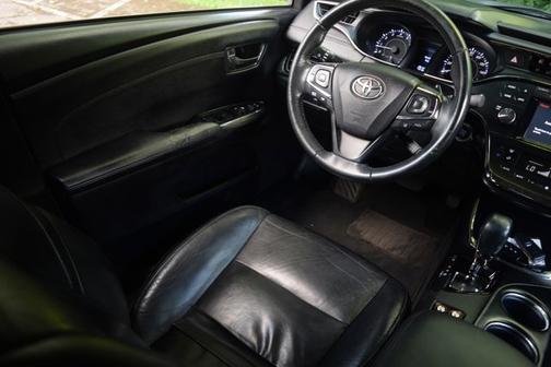 2018 Toyota Avalon XLE