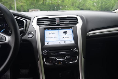 2018 Ford Fusion Hybrid SE