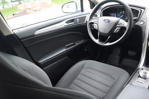 2018 Ford Fusion Hybrid SE