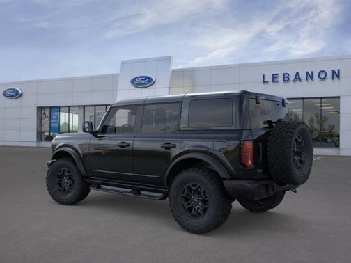 Shadow Black 2026 Ford Bronco Badlands