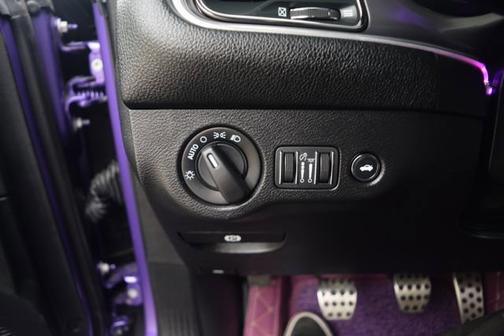 Plum Crazy Pearlcoat 2019 Dodge Challenger SRT Hellcat
