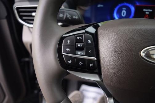 Agate Black Metallic 2023 Ford Explorer Platinum