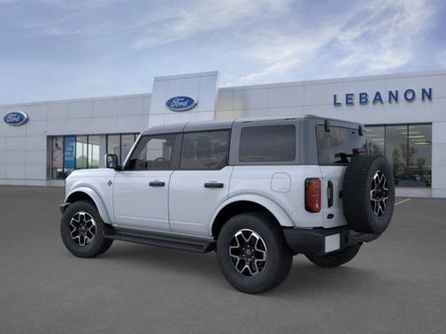 Oxford White 2026 Ford Bronco Outer Banks