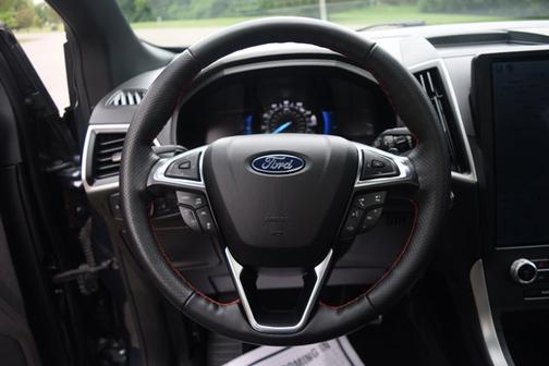 2022 Ford Edge ST Line