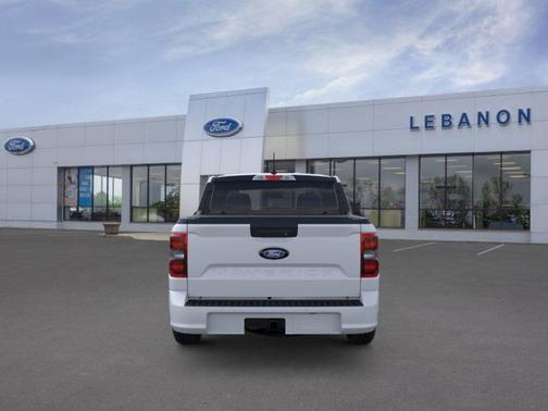 2026 Ford Maverick Lobo Standard