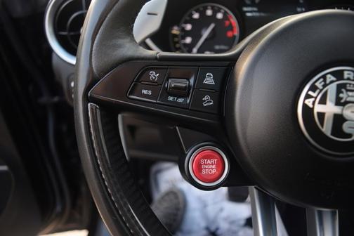 2019 Alfa Romeo Stelvio Quadrifoglio