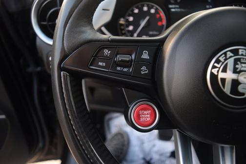 2019 Alfa Romeo Stelvio Quadrifoglio