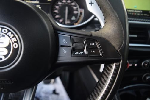 2019 Alfa Romeo Stelvio Quadrifoglio