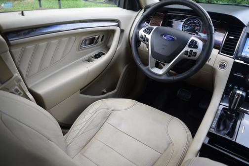 2016 Ford Taurus Limited